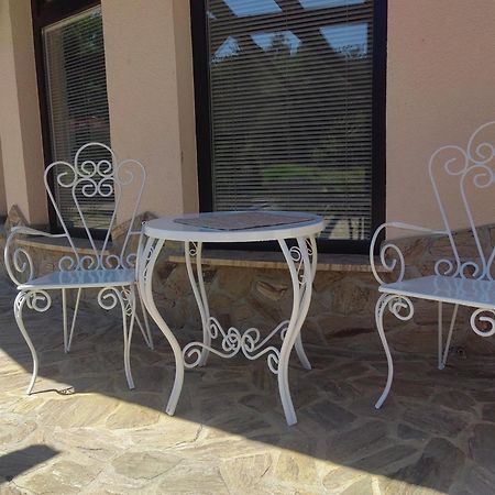 Wow Sleeping Acomodação com café da manhã Miklavž na Dravskem Polju Exterior foto